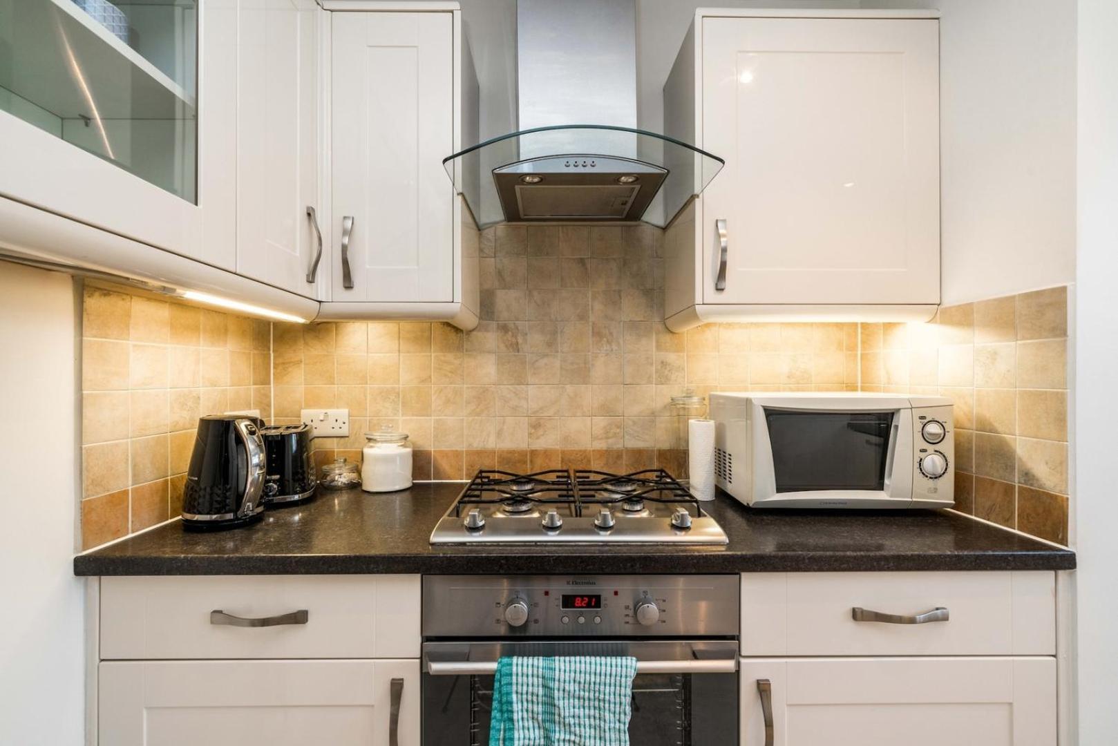 New 2bd Flat Heart Of Battersea - Close To Station * Londres